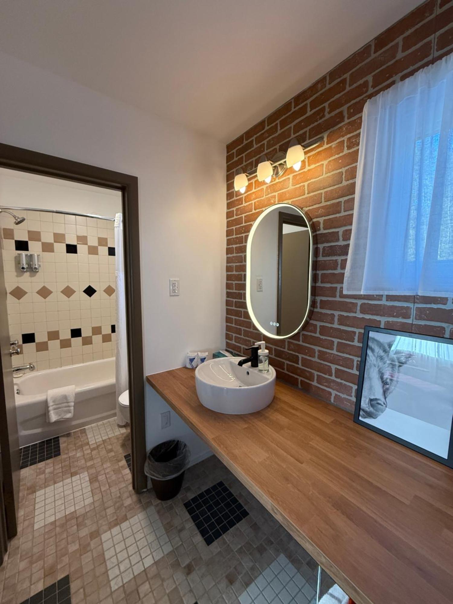 Parkway Motel Вава Экстерьер фото